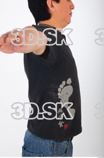 Upper body reference black tshirt of Orville 0009